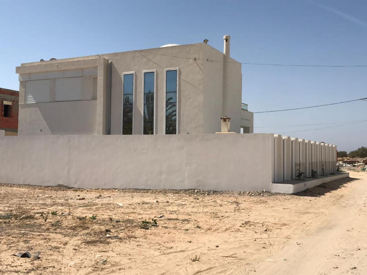 Houmet Souk Villa *