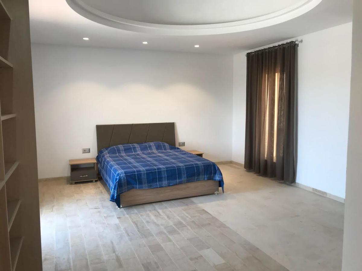 Houmet Souk Villa *
