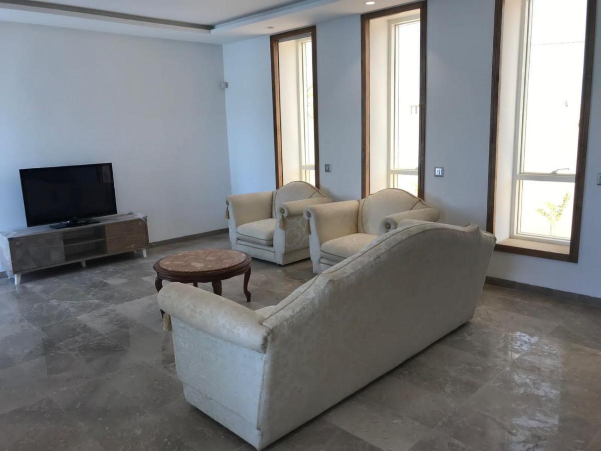 Houmet Souk Villa *